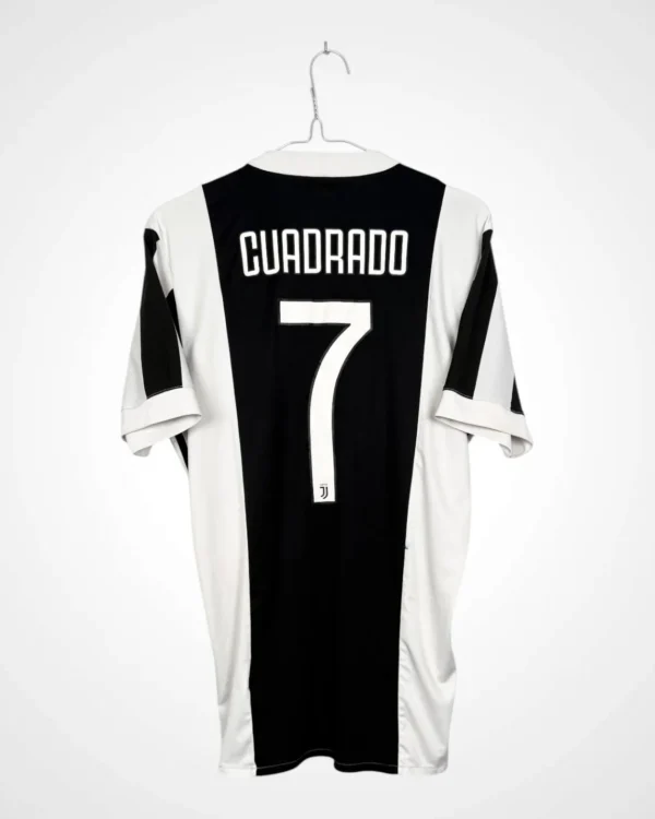 Football shirt Juventus FC 2017/18 Home 7 Cuadrado [M]
